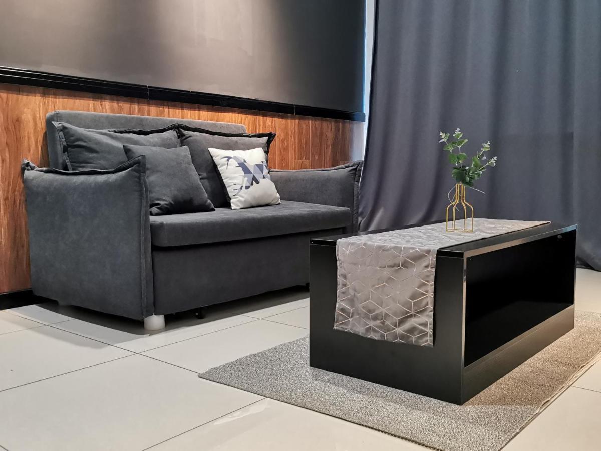 OPUS RESIDENCE KL I HomeBrickz Kuala Lumpur Eksteriør billede